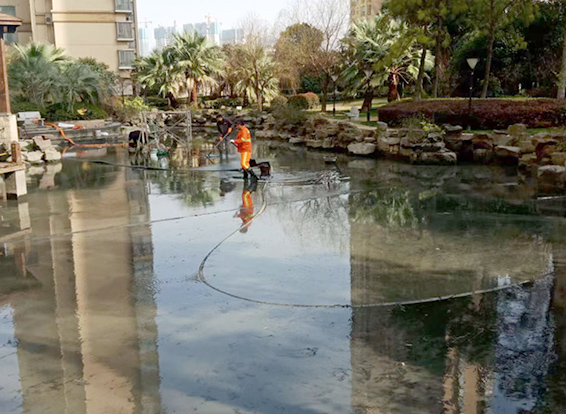 瓜州景观池淤泥清理
