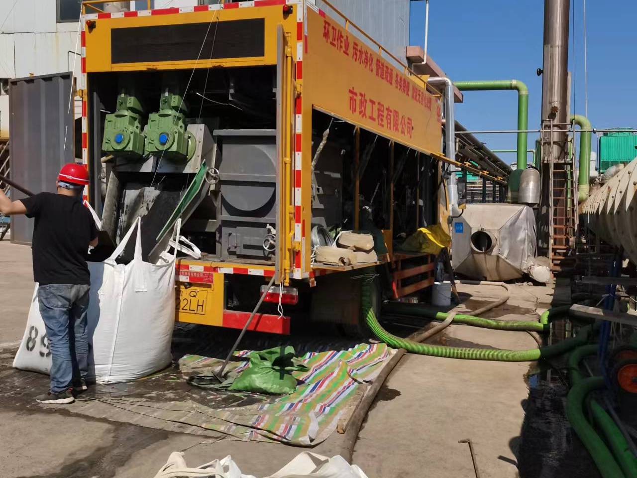 瓜州淤泥压干处理